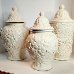 Certified International Napa ceramic‎ cream 12" wine cooler jar w bonus lid